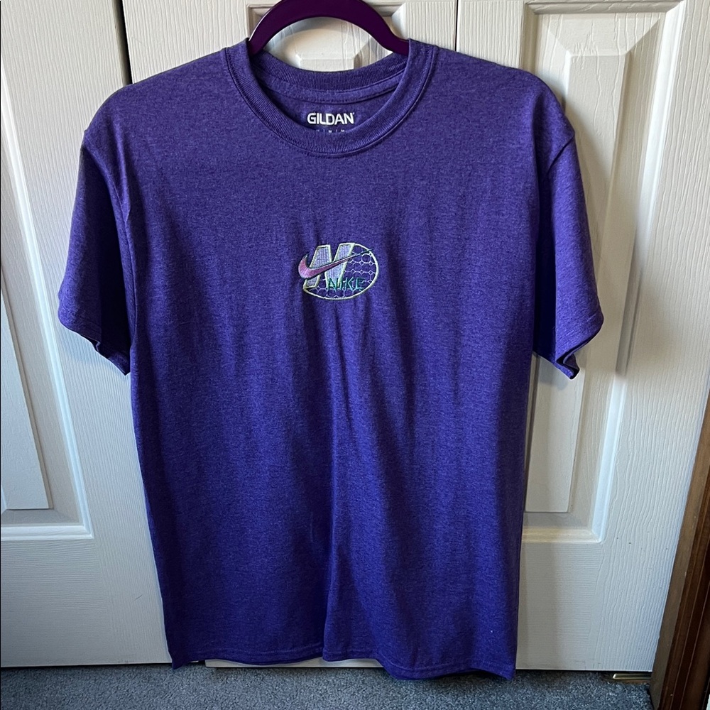 Gildan Men's Tee in Vibrant Purple
